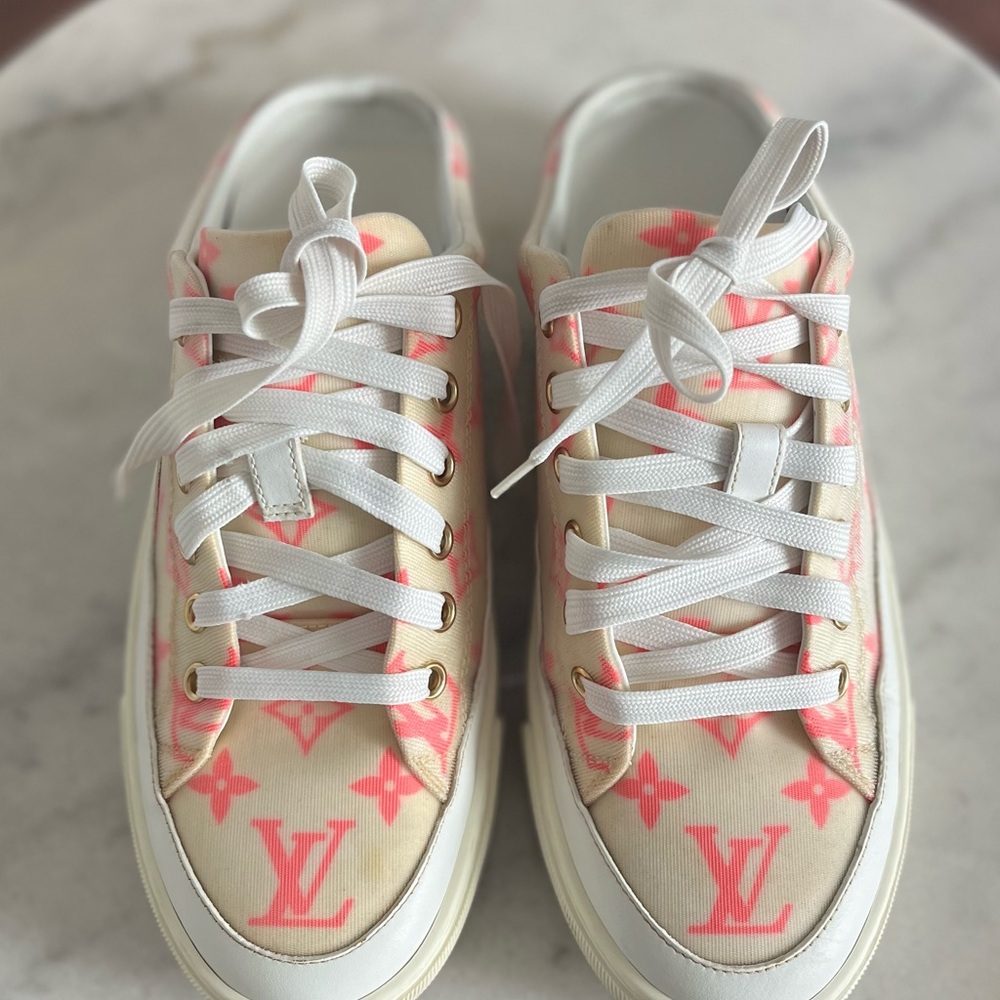 Louis Vuitton Pink and White Sneakers with Monogram Design